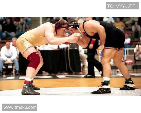 刘铮的篮球之路：从青涩少年到职业球员的成长与奋斗故事